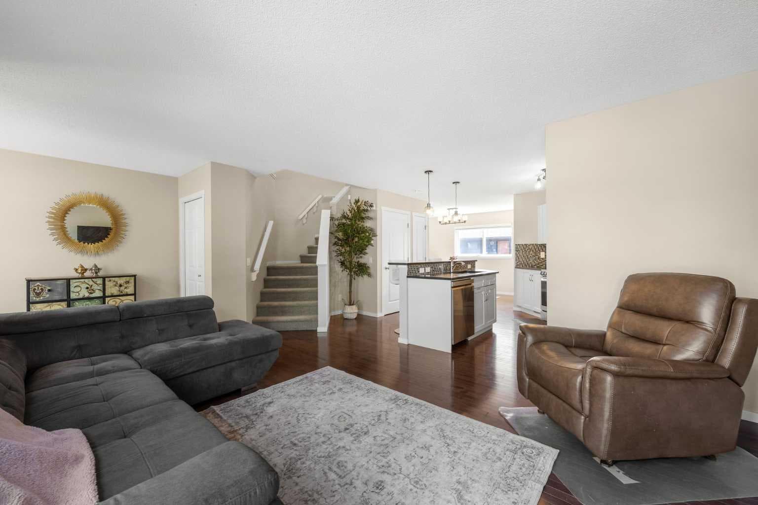 140 Walden Gate SE