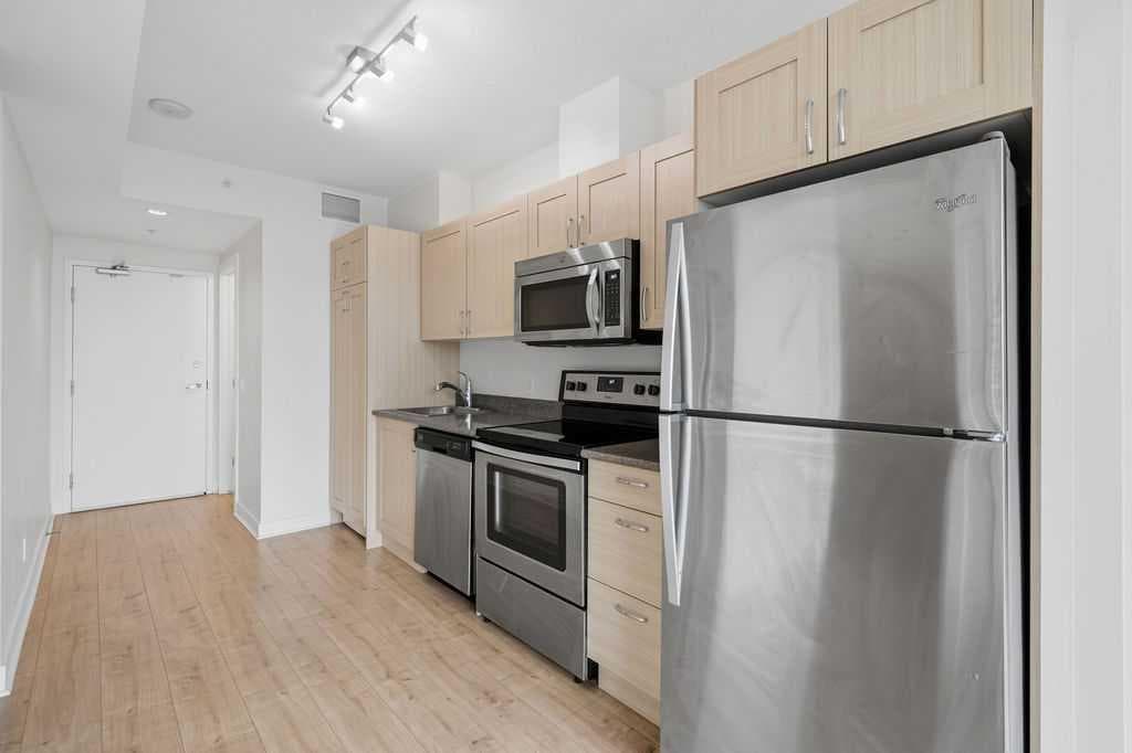 1309, 30 Brentwood Common NW
