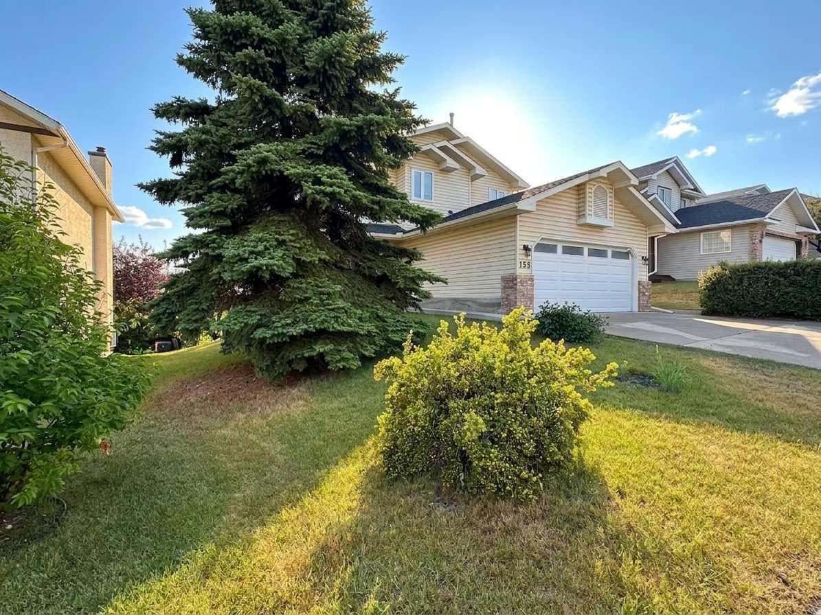 153 Hawkdale Circle NW