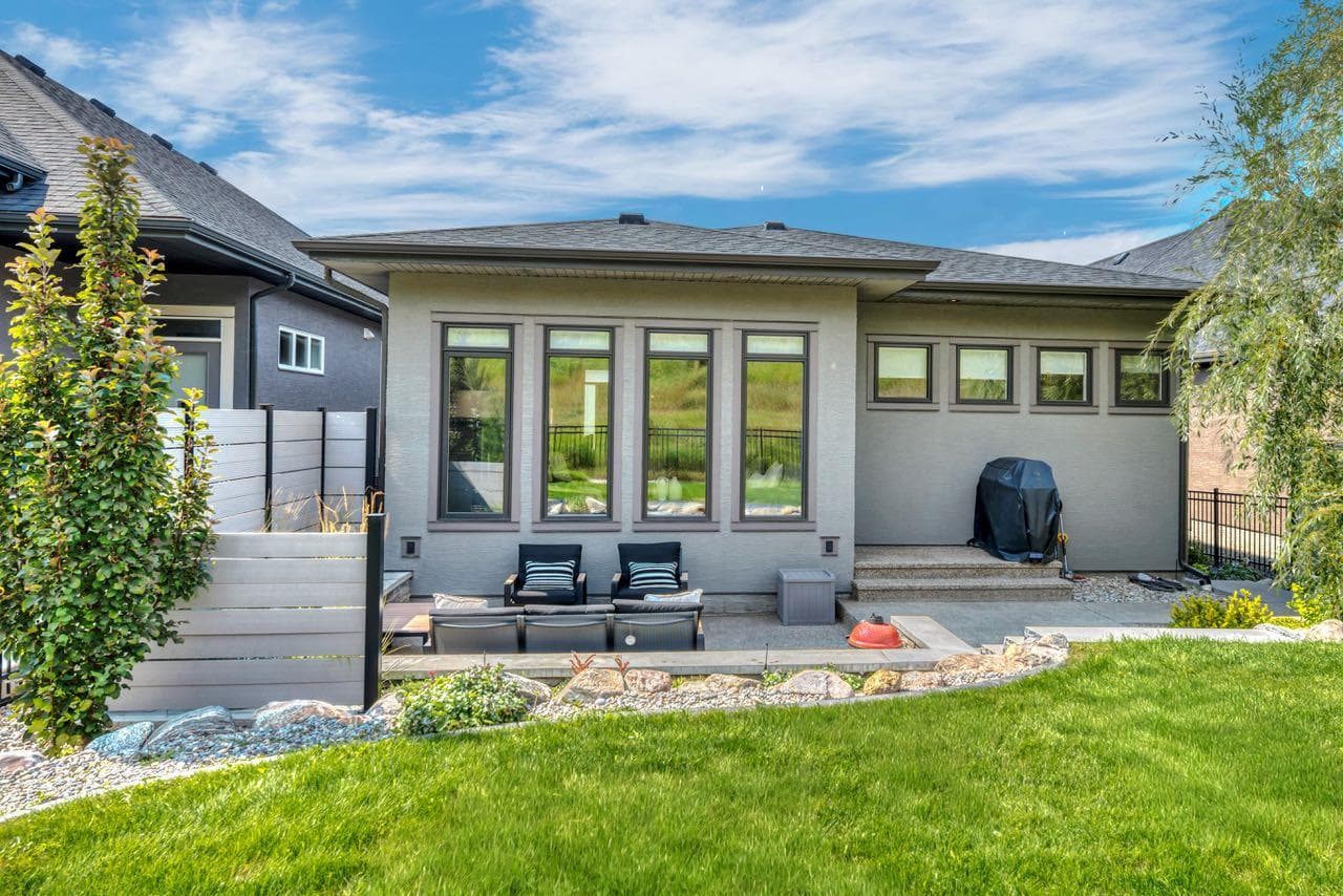 164 Cranbrook Drive SE