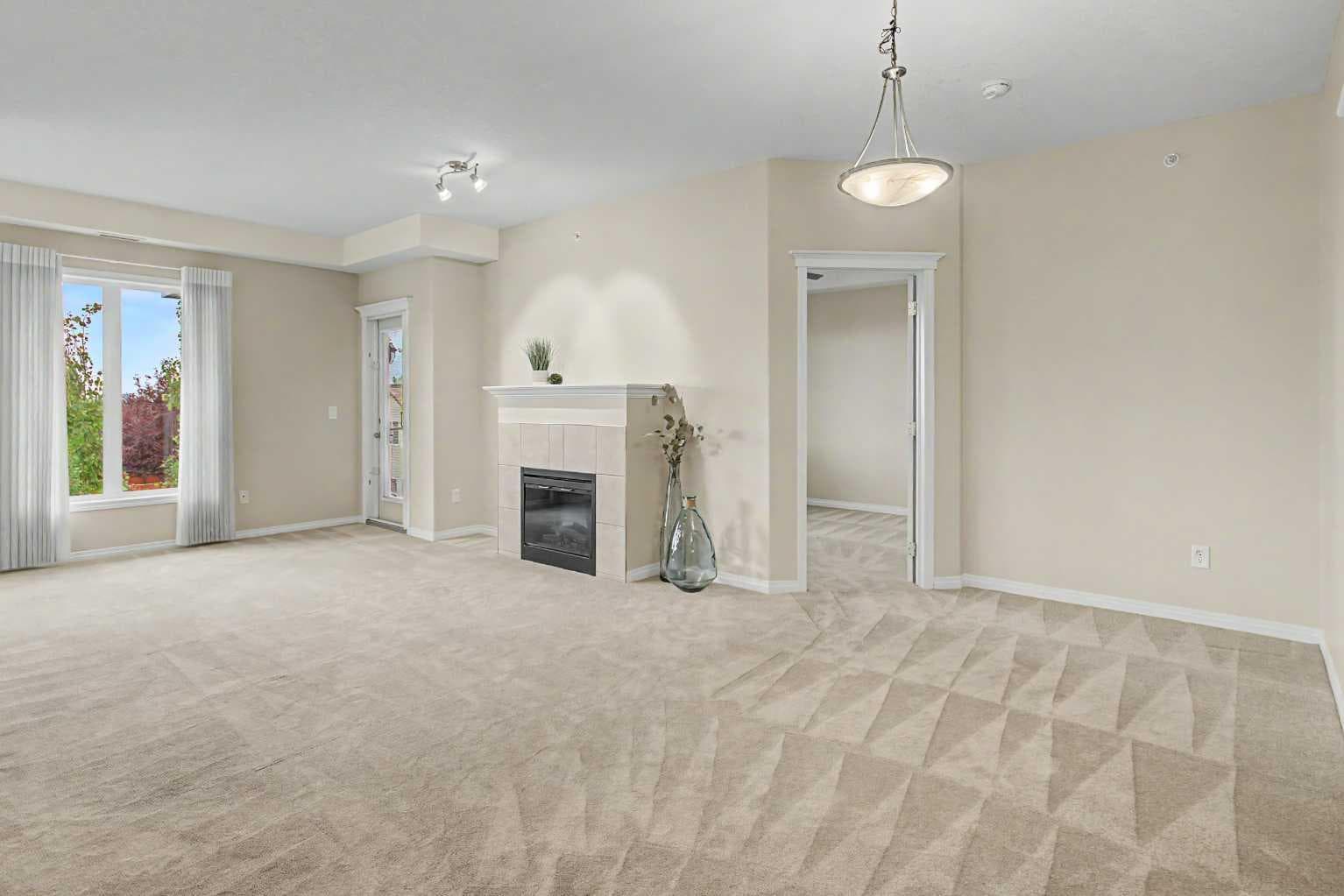 205, 15 Everstone Drive SW
