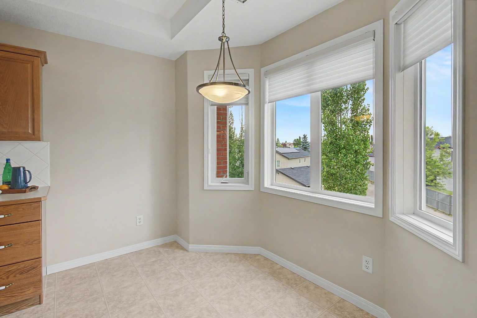 205, 15 Everstone Drive SW