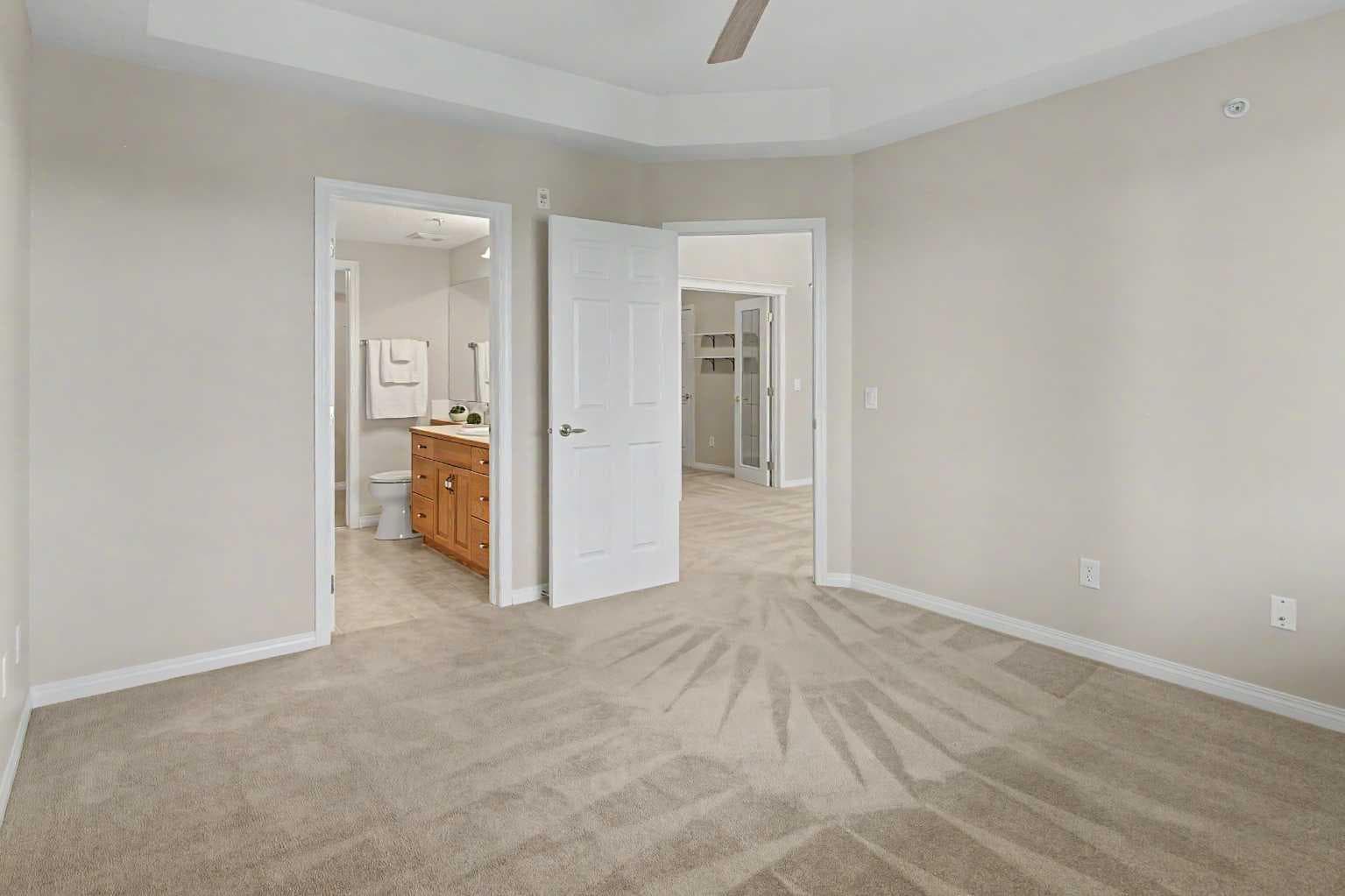 205, 15 Everstone Drive SW