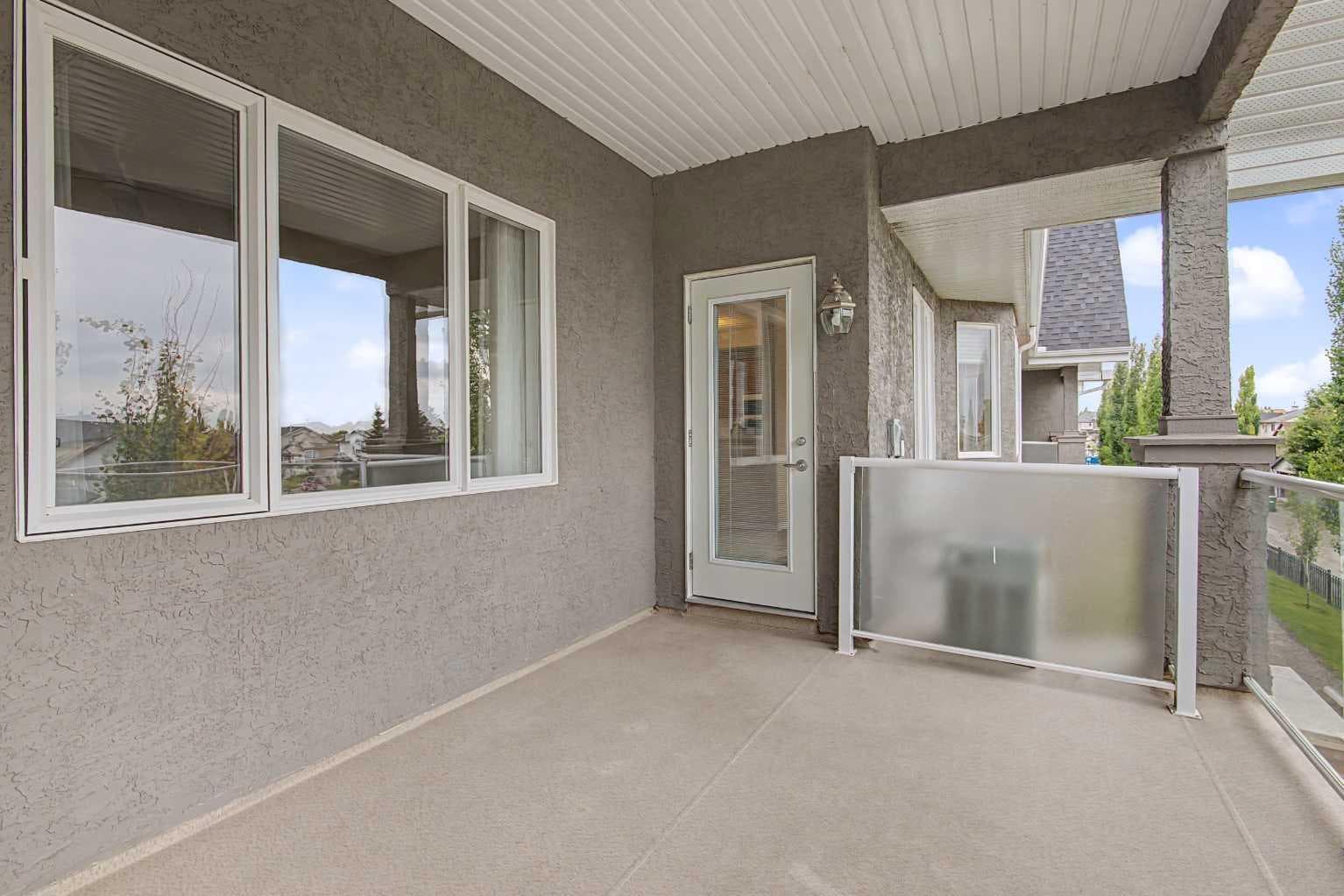 205, 15 Everstone Drive SW