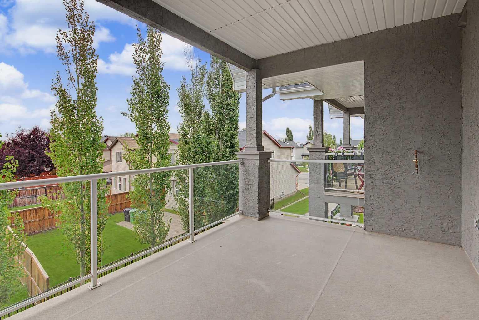 205, 15 Everstone Drive SW