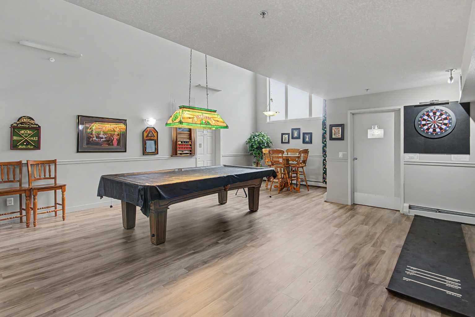 205, 15 Everstone Drive SW