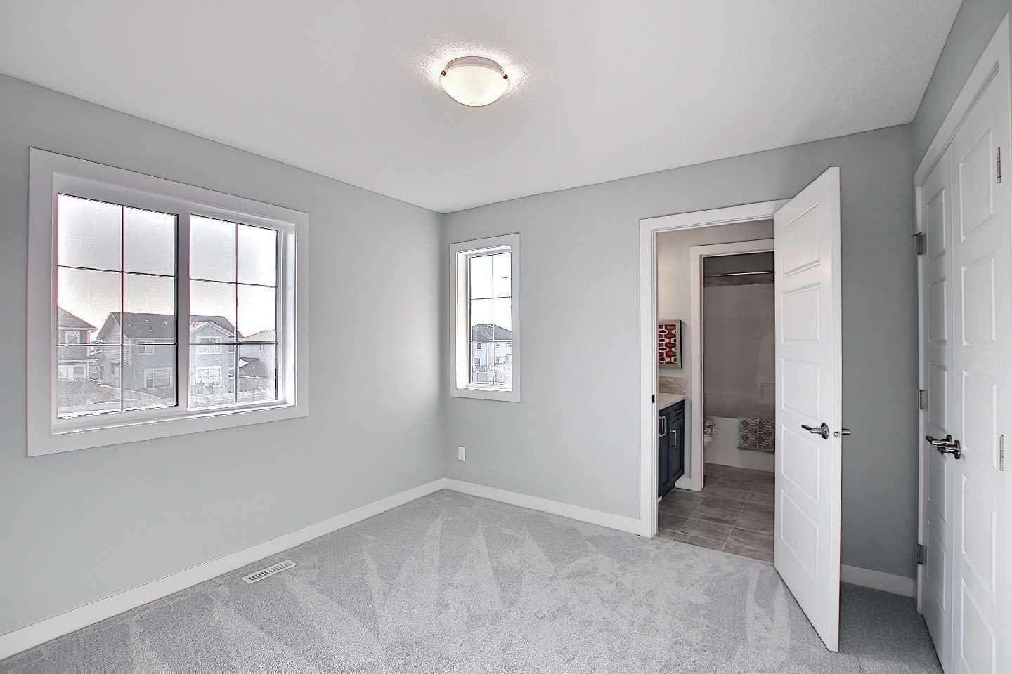 16 Topaz Place 