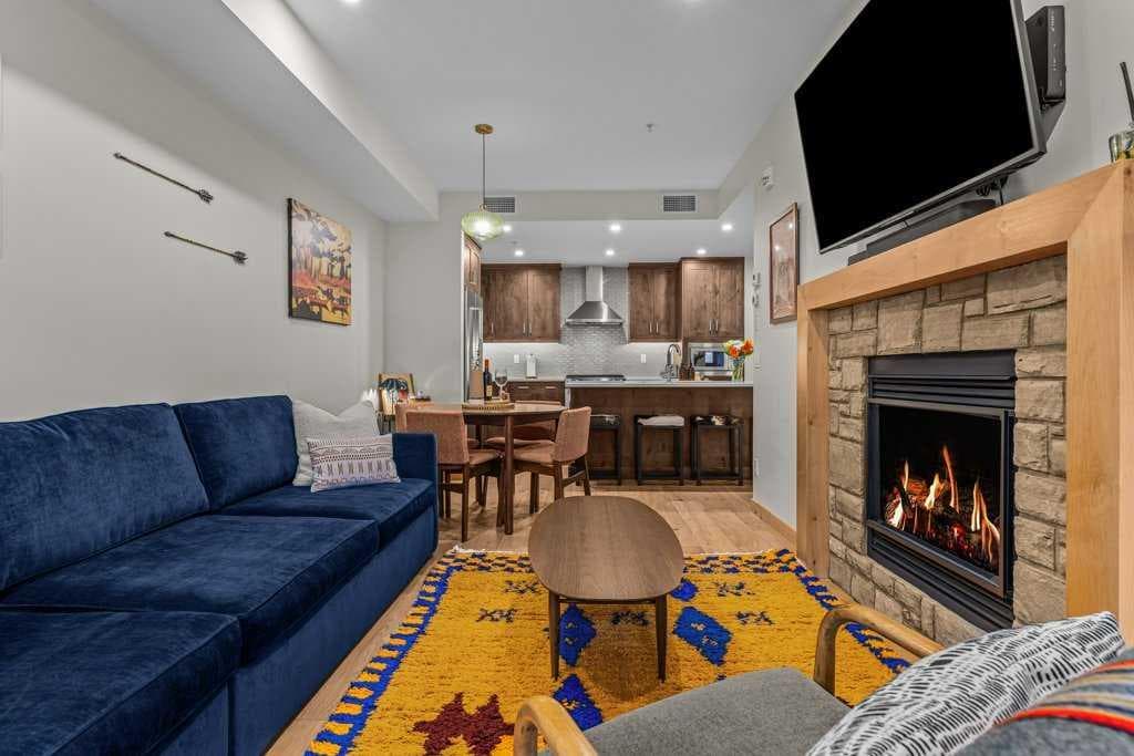 213A, 1012 Spriing Creek Drive 