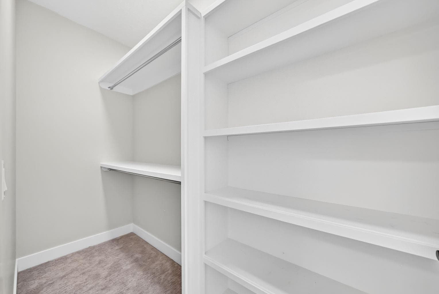 215 Kinniburgh Place  