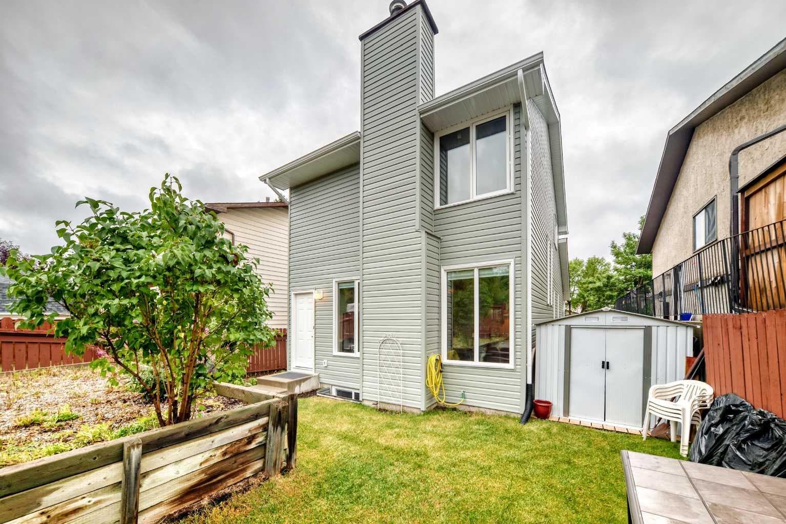 1487 Berkley Drive NW