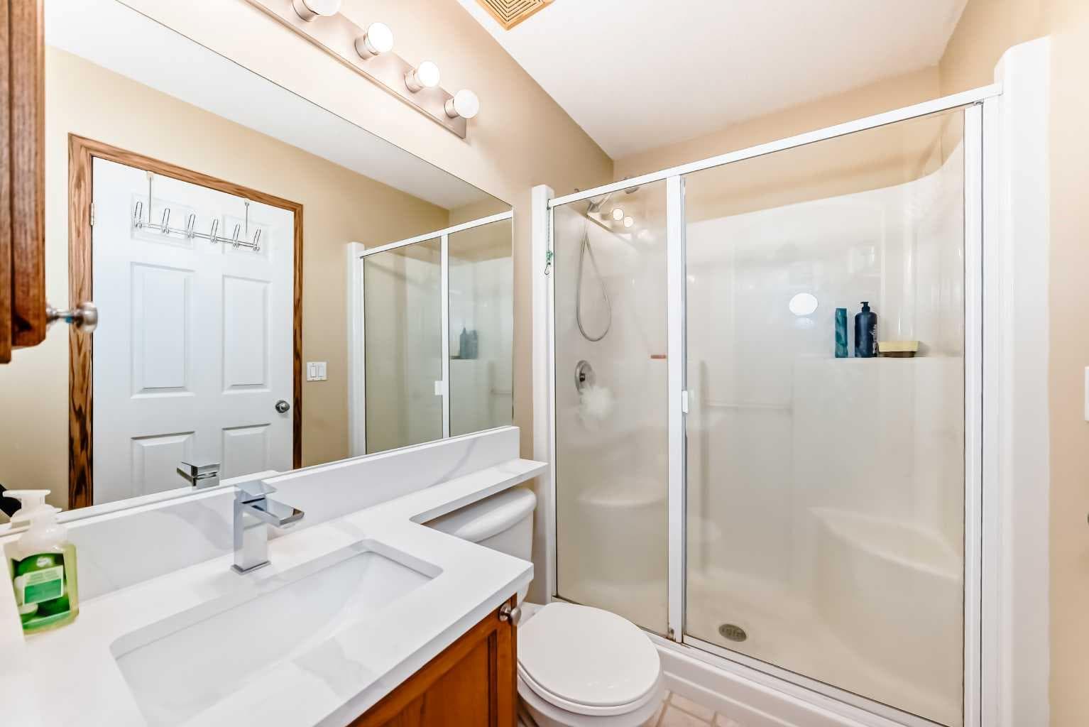 30 Covehaven View NE