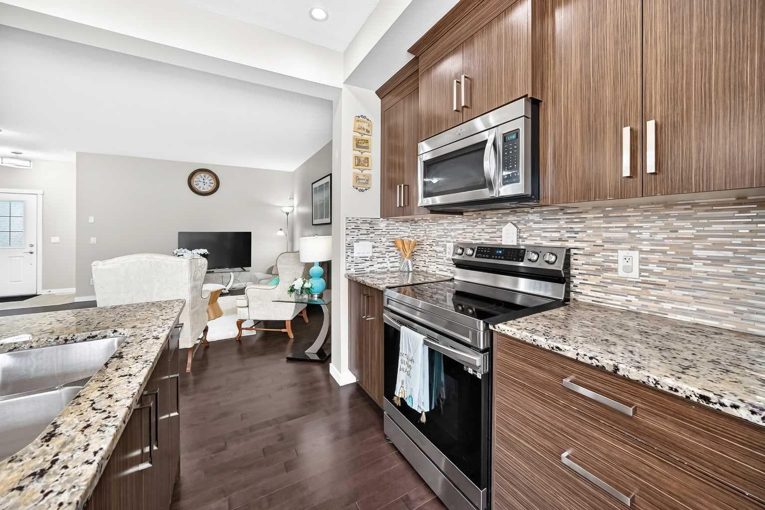 98 Saddlelake Terrace 