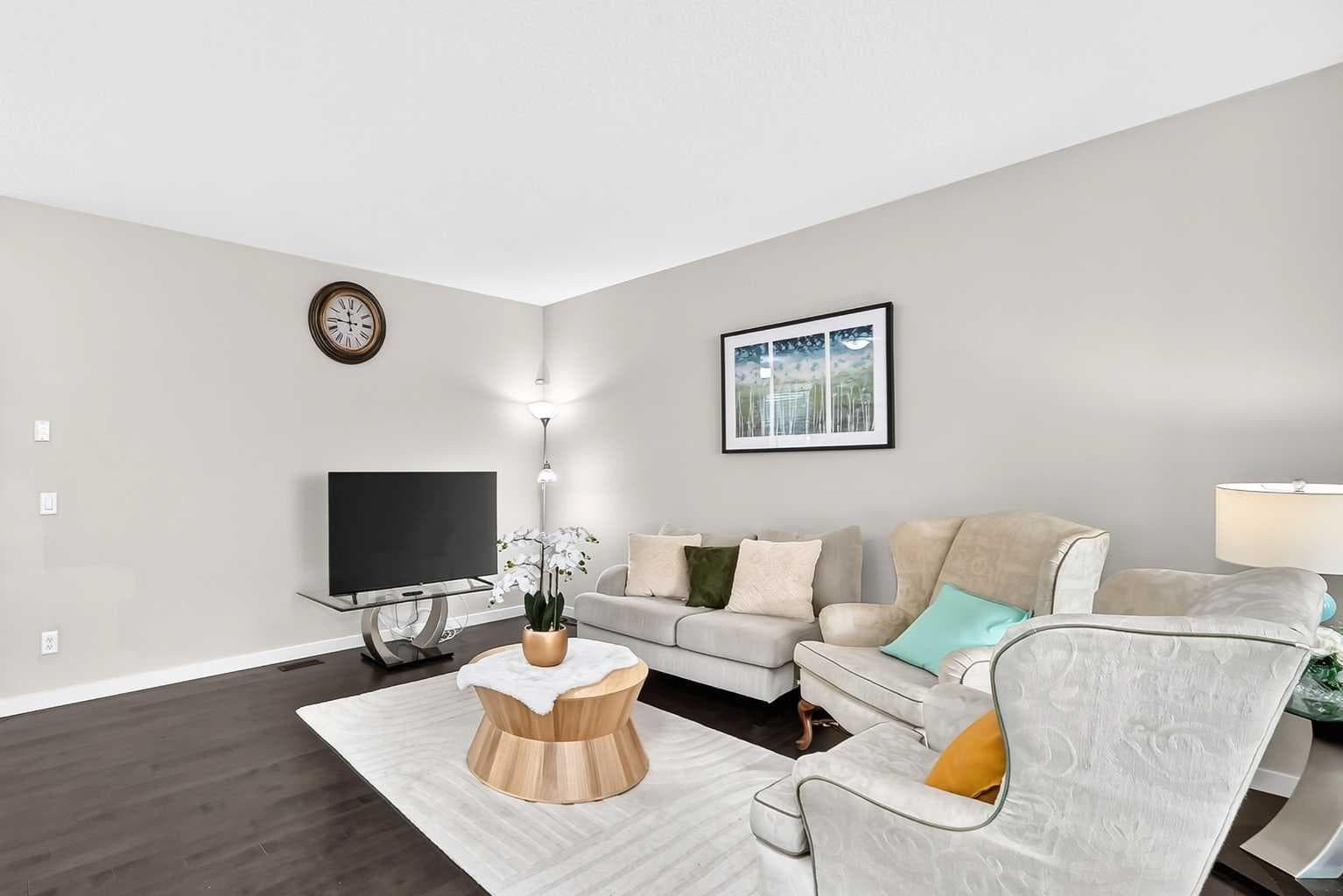 98 Saddlelake Terrace 