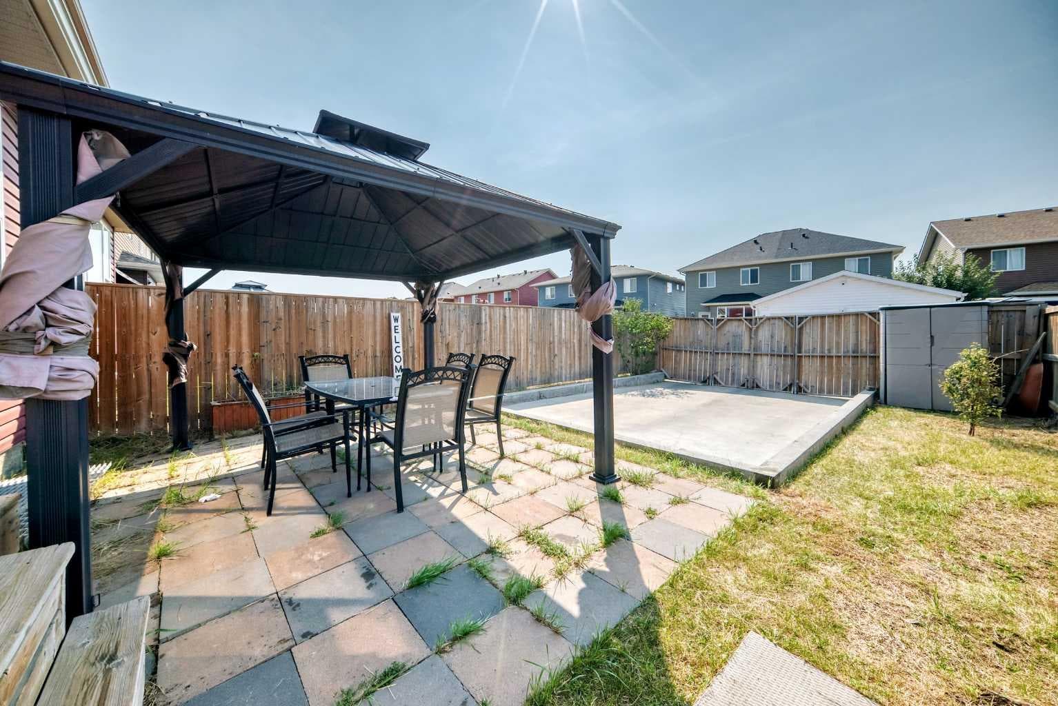 98 Saddlelake Terrace 