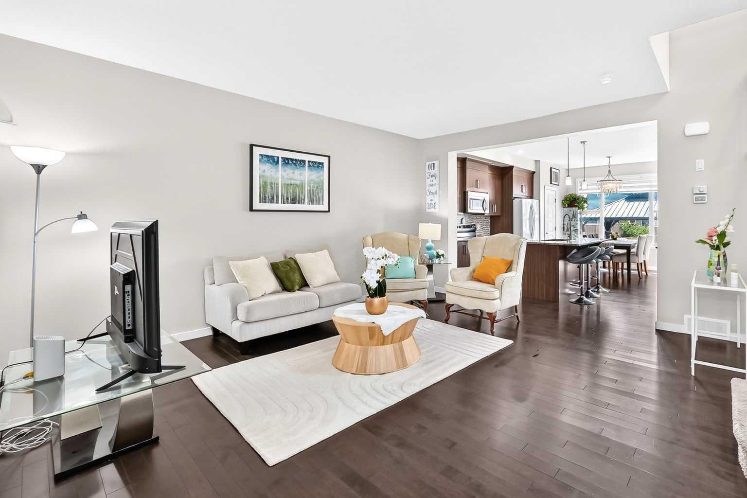 98 Saddlelake Terrace 