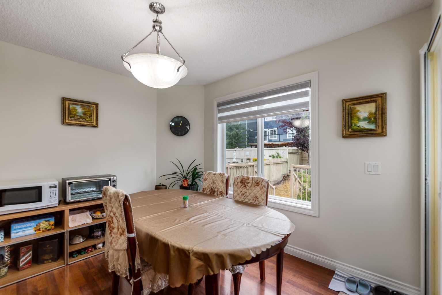 10 Evansmeade Manor NW