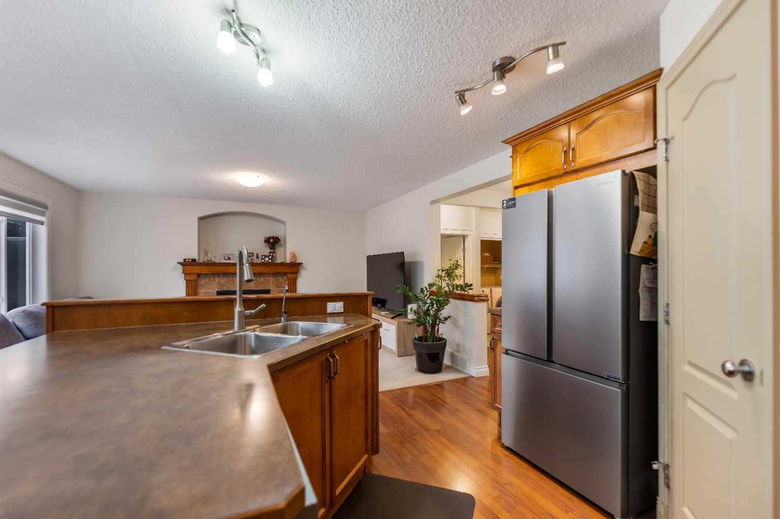 10 Evansmeade Manor NW