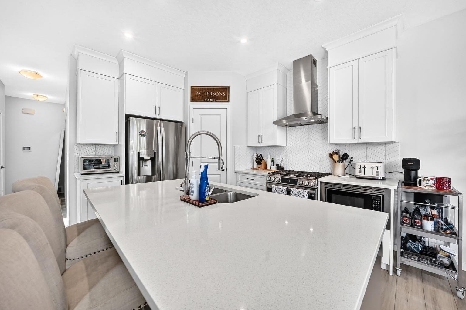 118 Belmont Crescent SW
