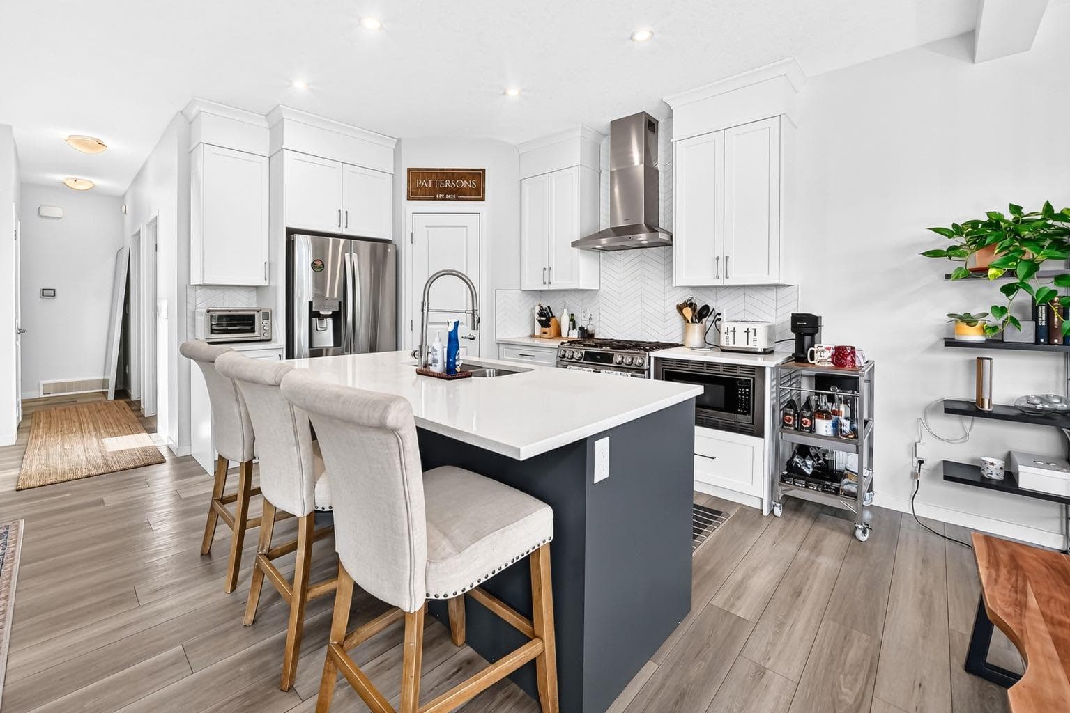 118 Belmont Crescent SW