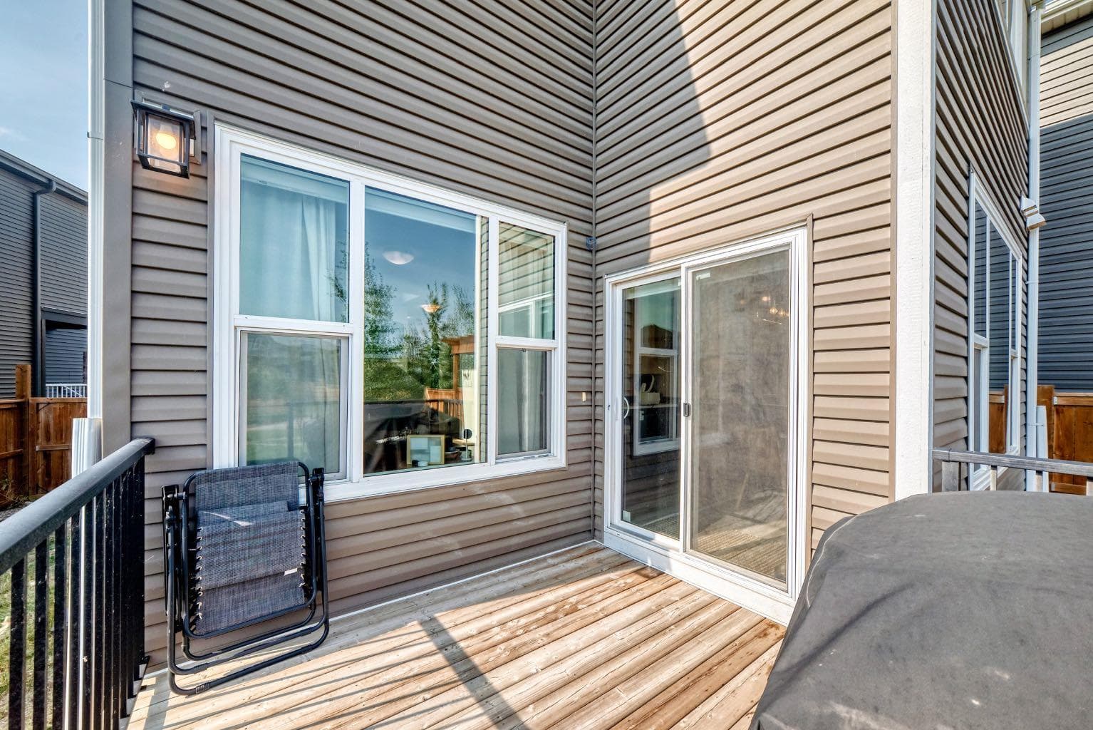 118 Belmont Crescent SW