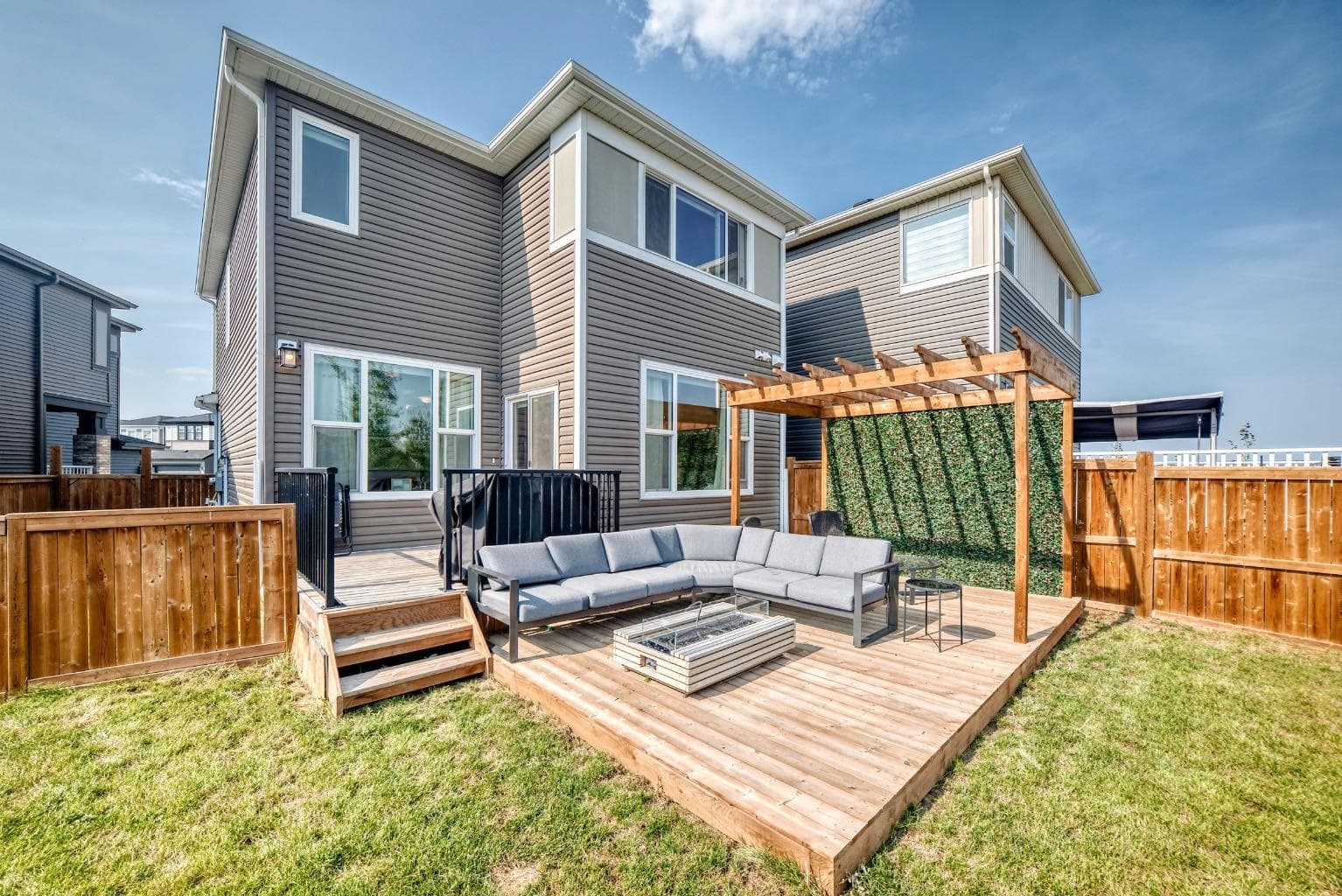 118 Belmont Crescent SW