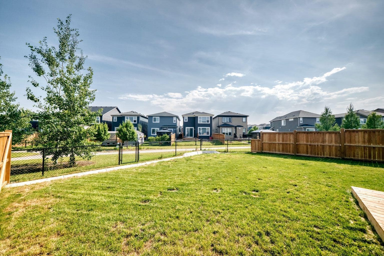 118 Belmont Crescent SW