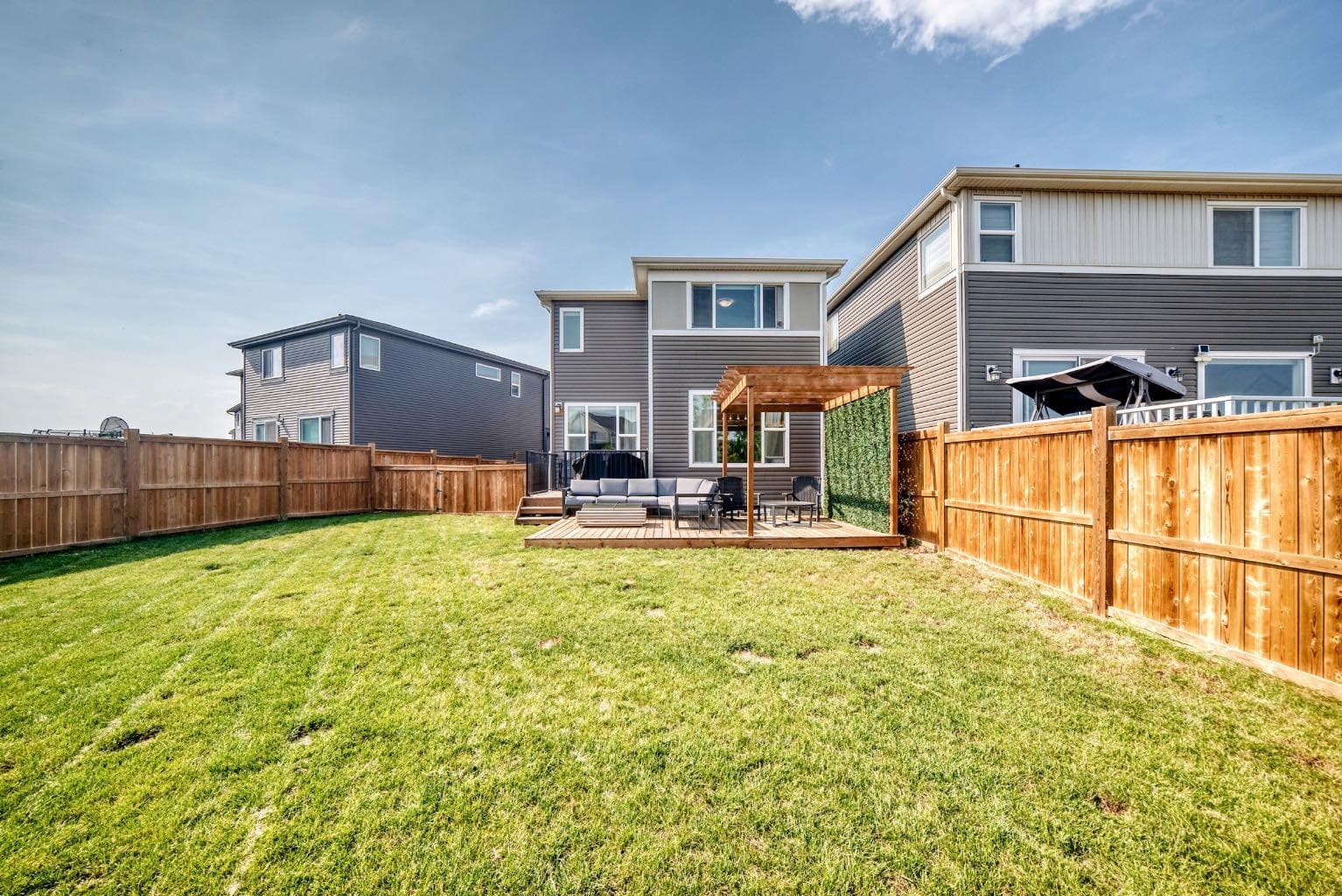 118 Belmont Crescent SW