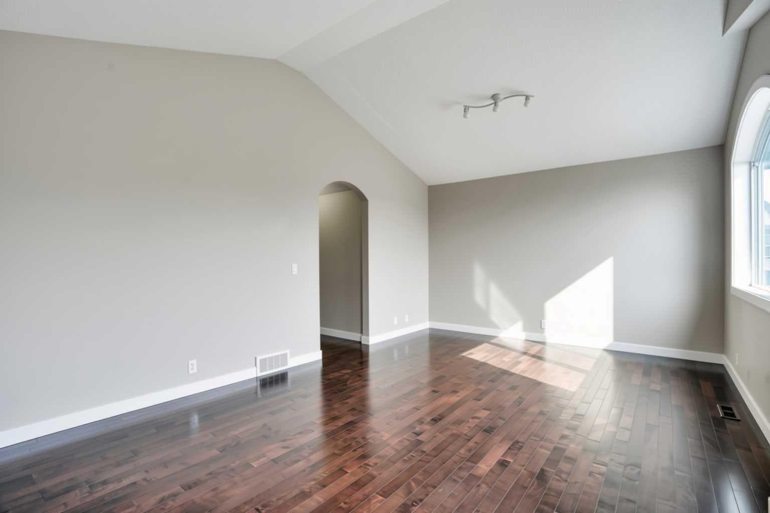 92 Everglen Close SW