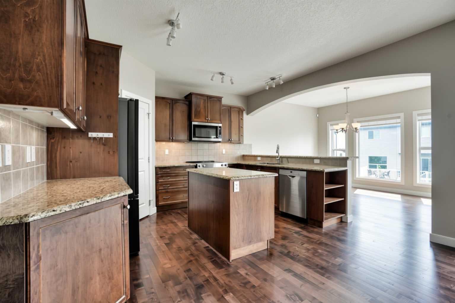 92 Everglen Close SW