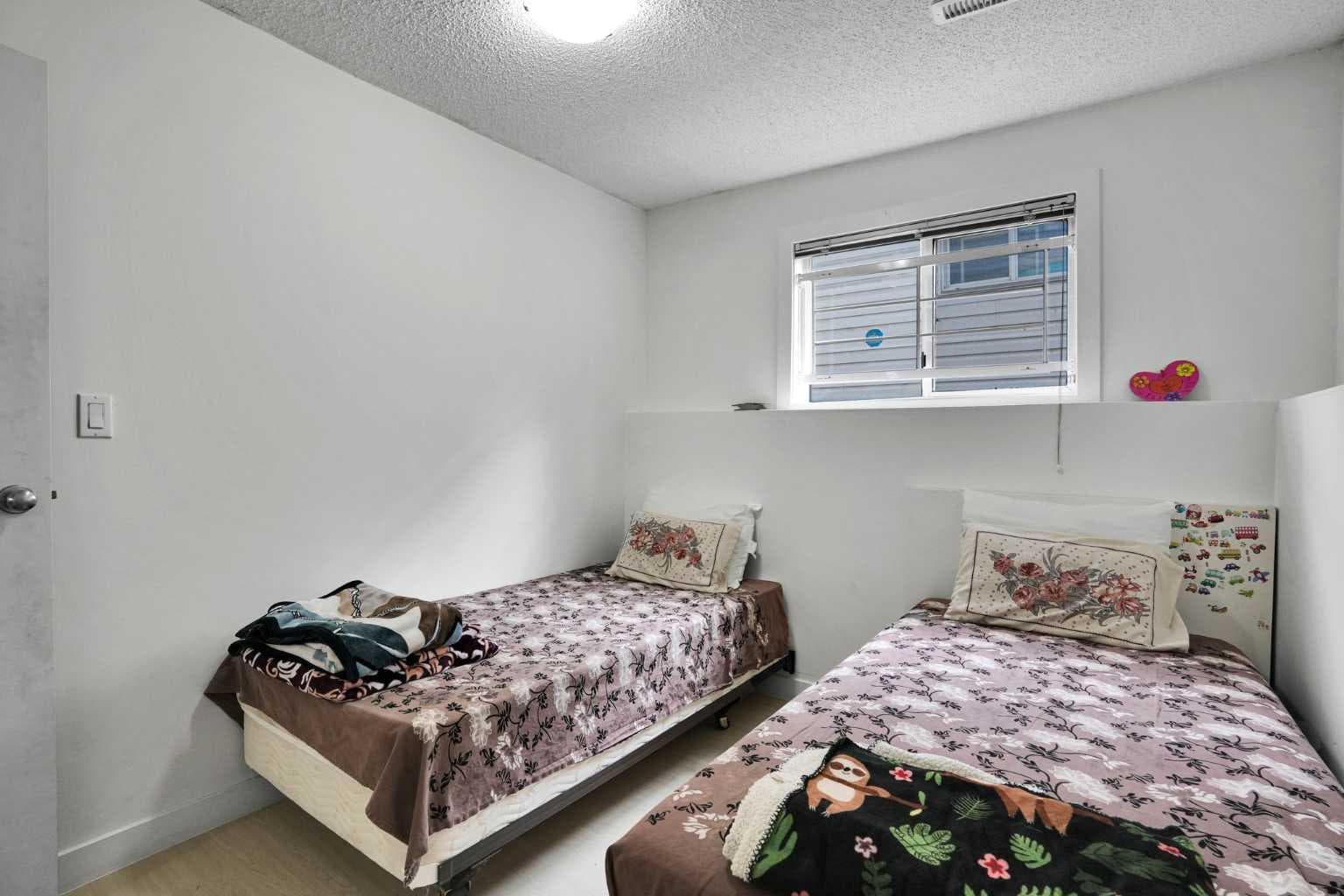 28 Martinridge Road NE