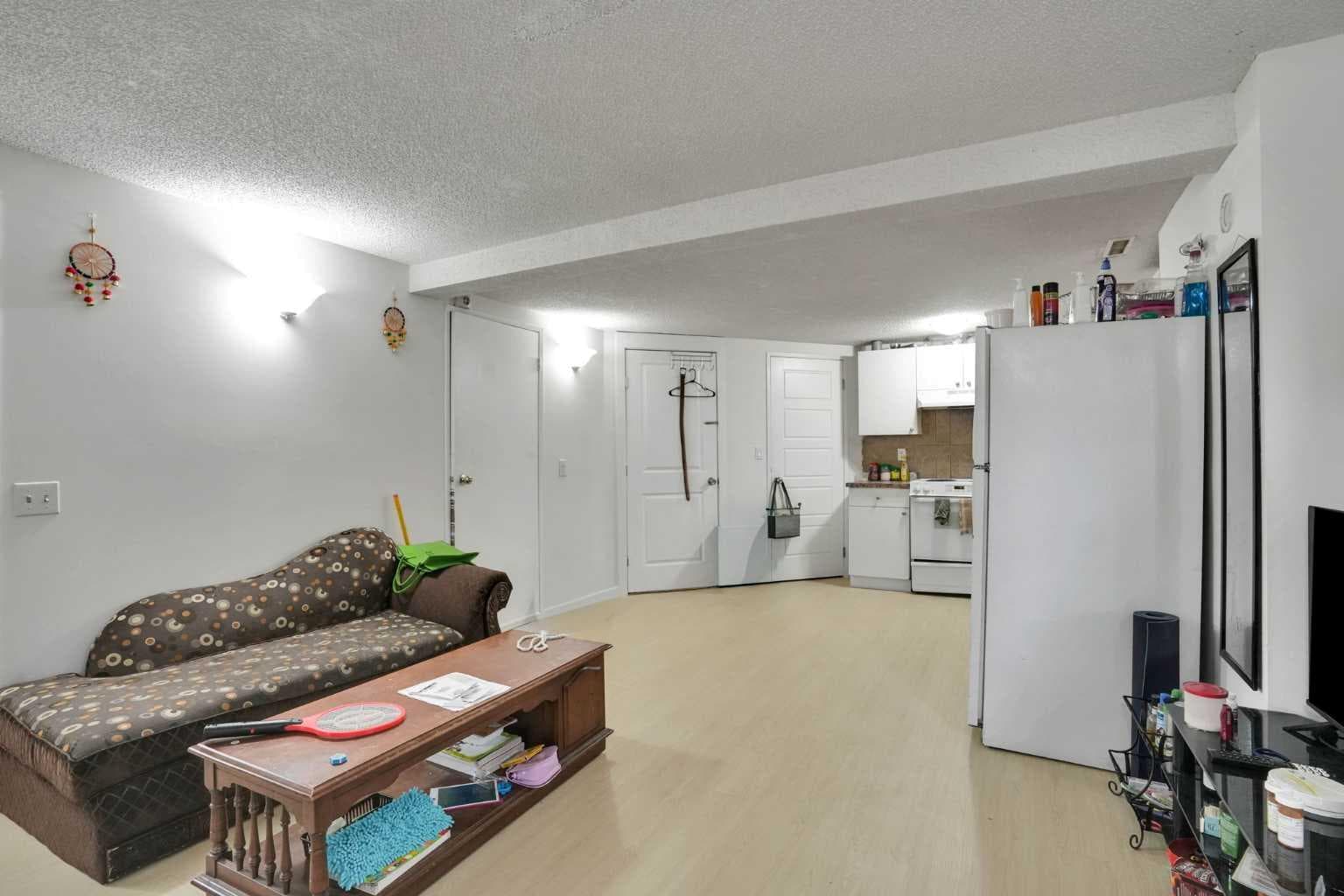28 Martinridge Road NE