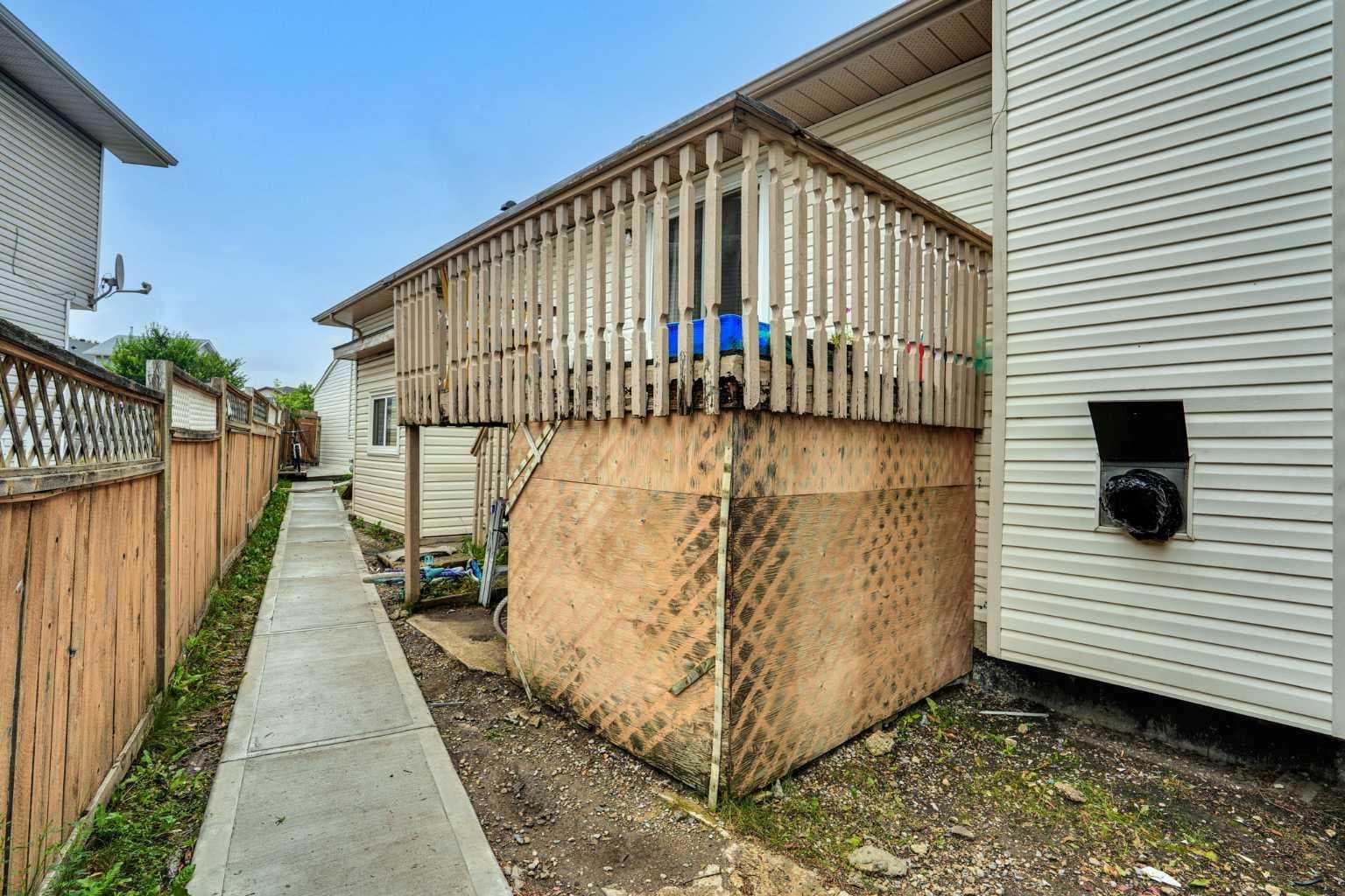 28 Martinridge Road NE