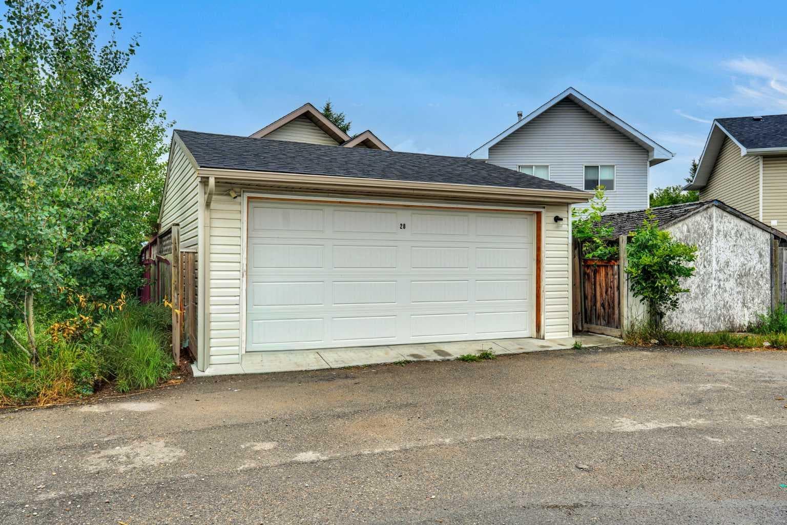 28 Martinridge Road NE