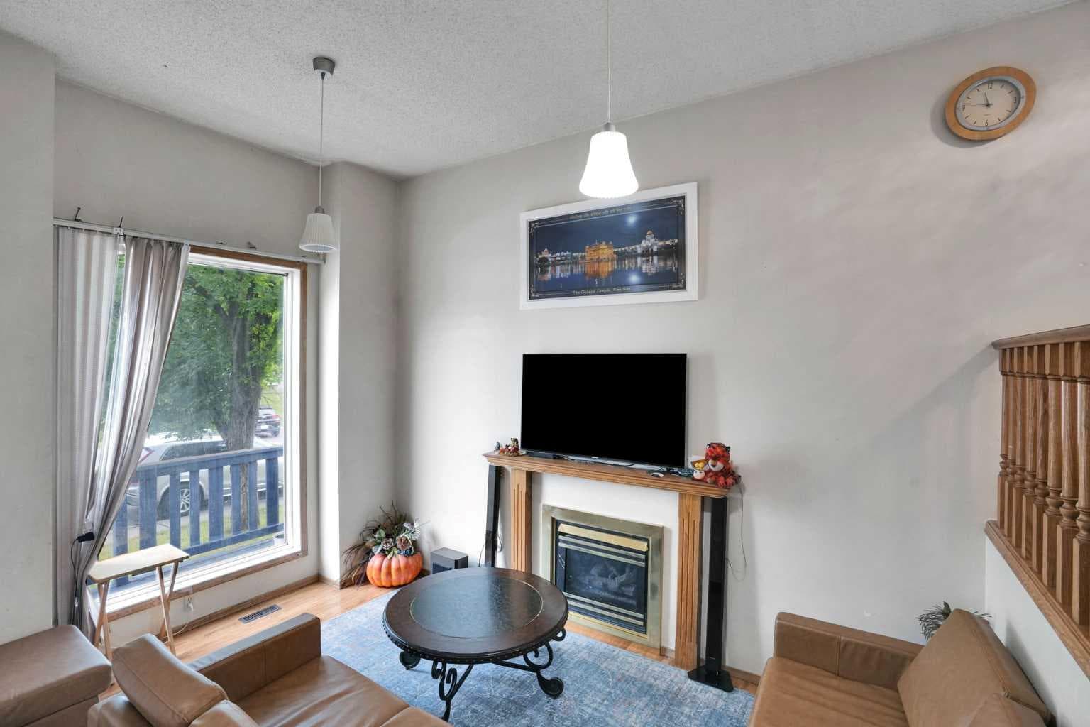 28 Martinridge Road NE