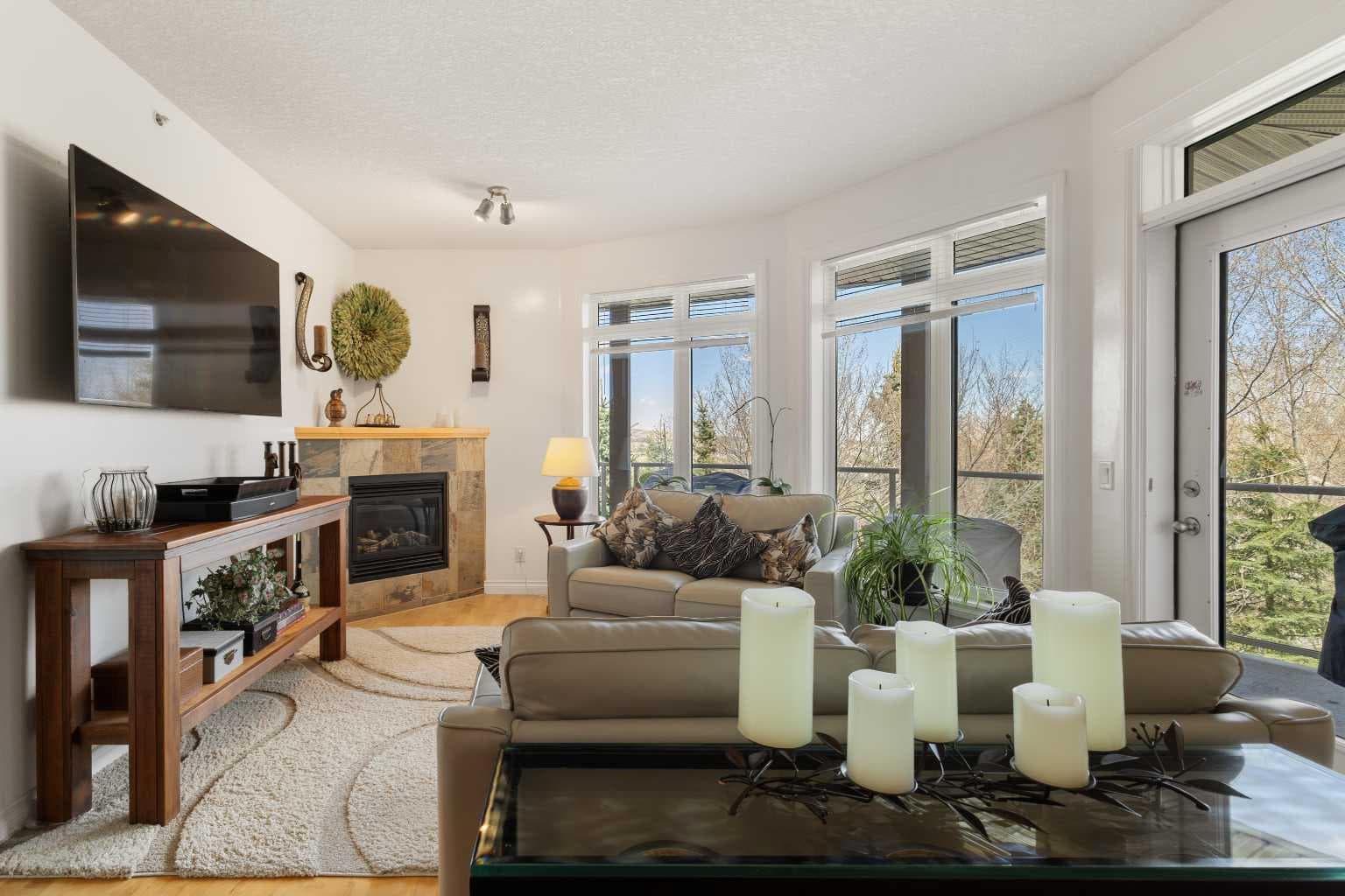 304, 8 Hemlock Crescent SW