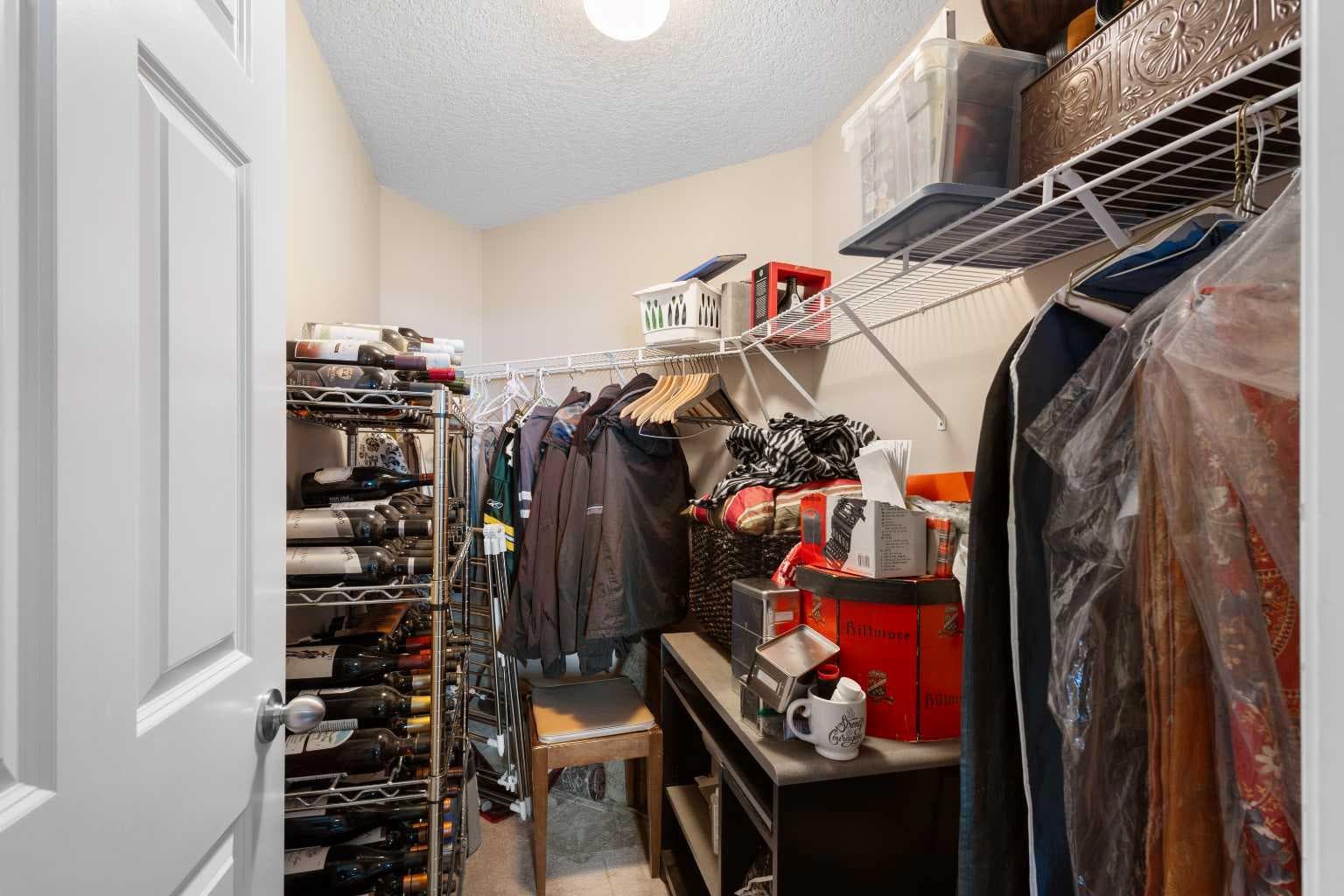304, 8 Hemlock Crescent SW