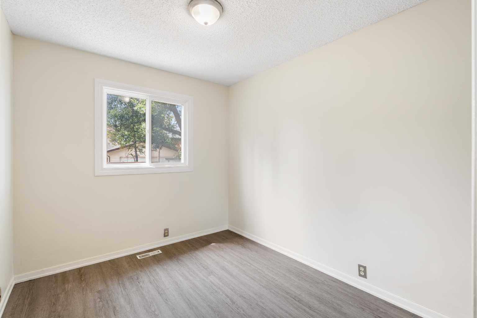 13 Bernard Drive NW