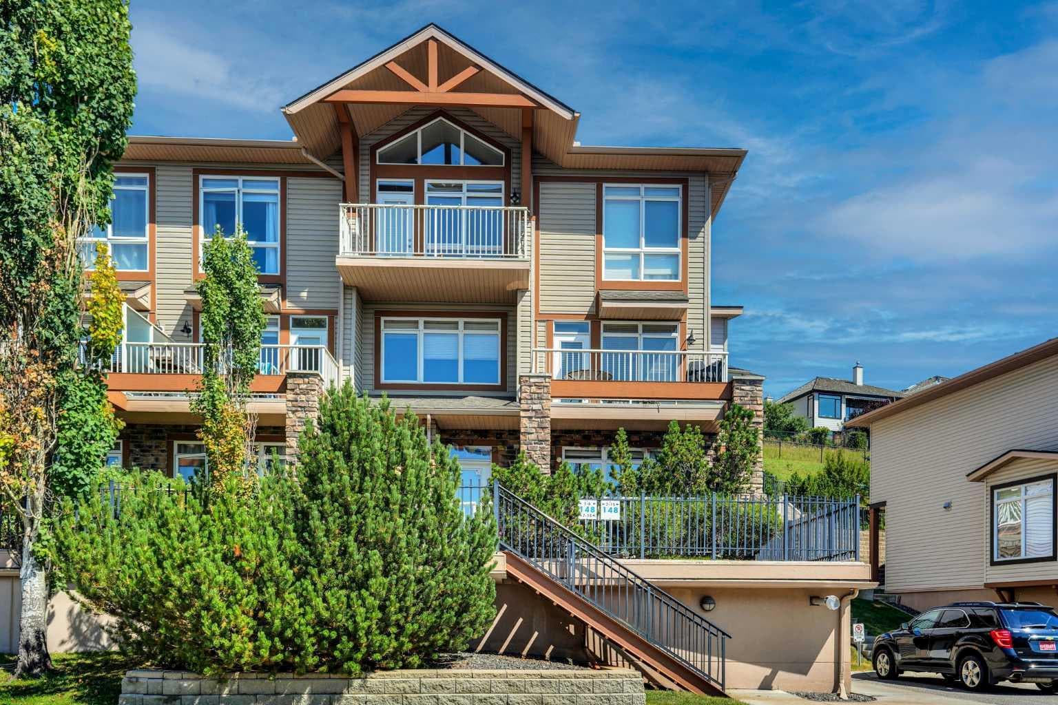 5, 148 Rockyledge View NW