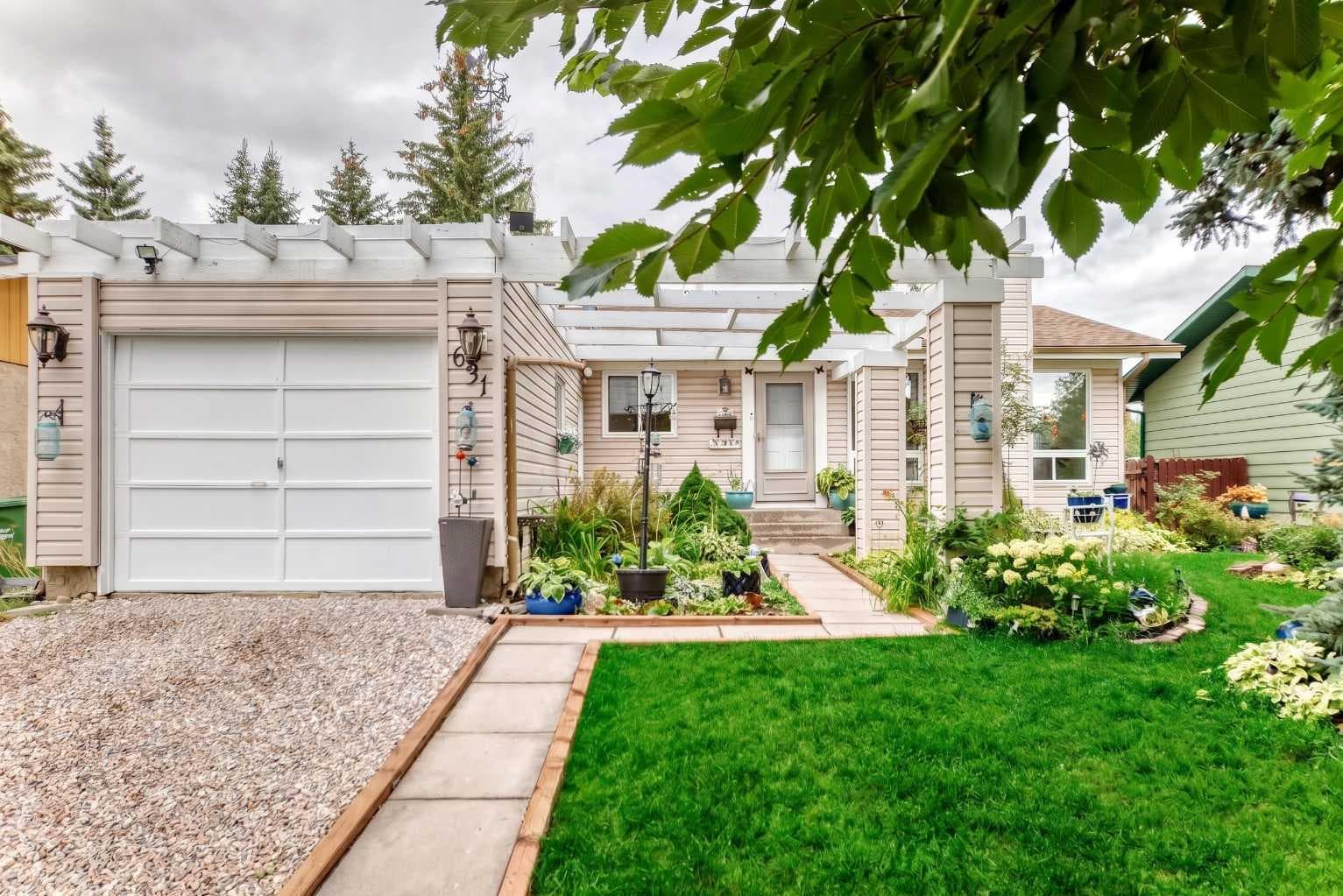 631 Brookpark Drive SW