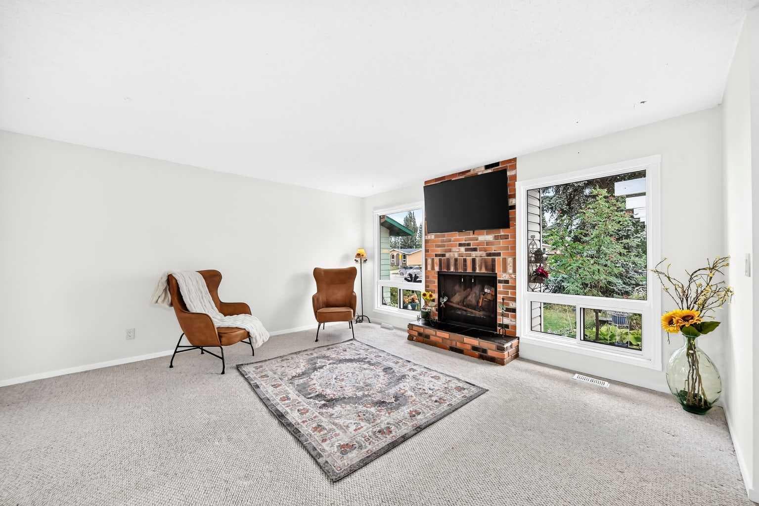 631 Brookpark Drive SW