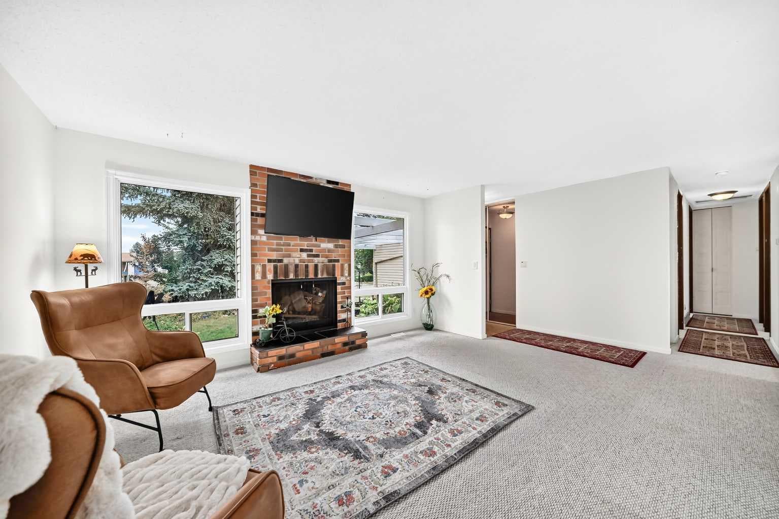 631 Brookpark Drive SW