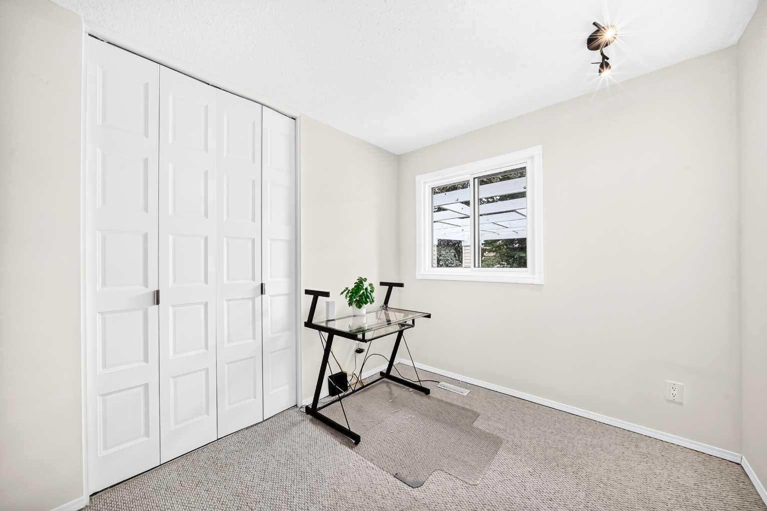 631 Brookpark Drive SW