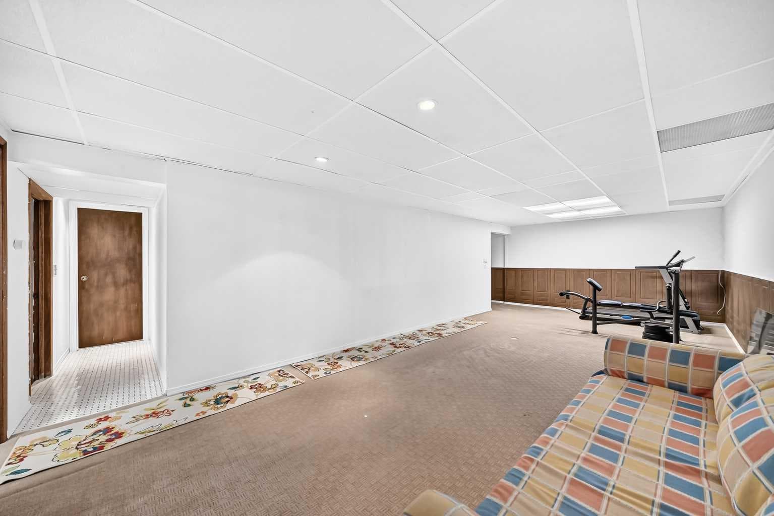 631 Brookpark Drive SW