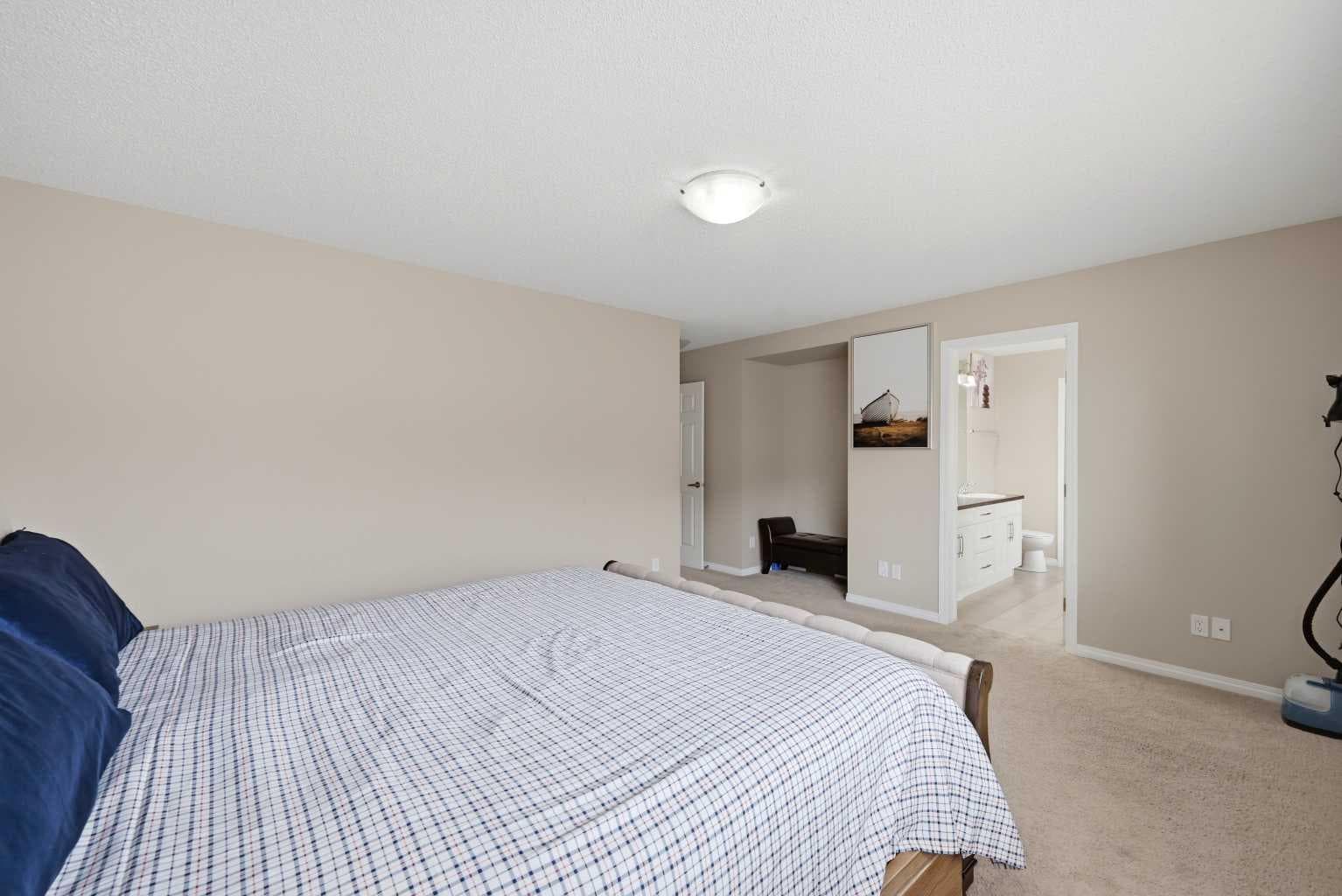146 Windwood Grove SW