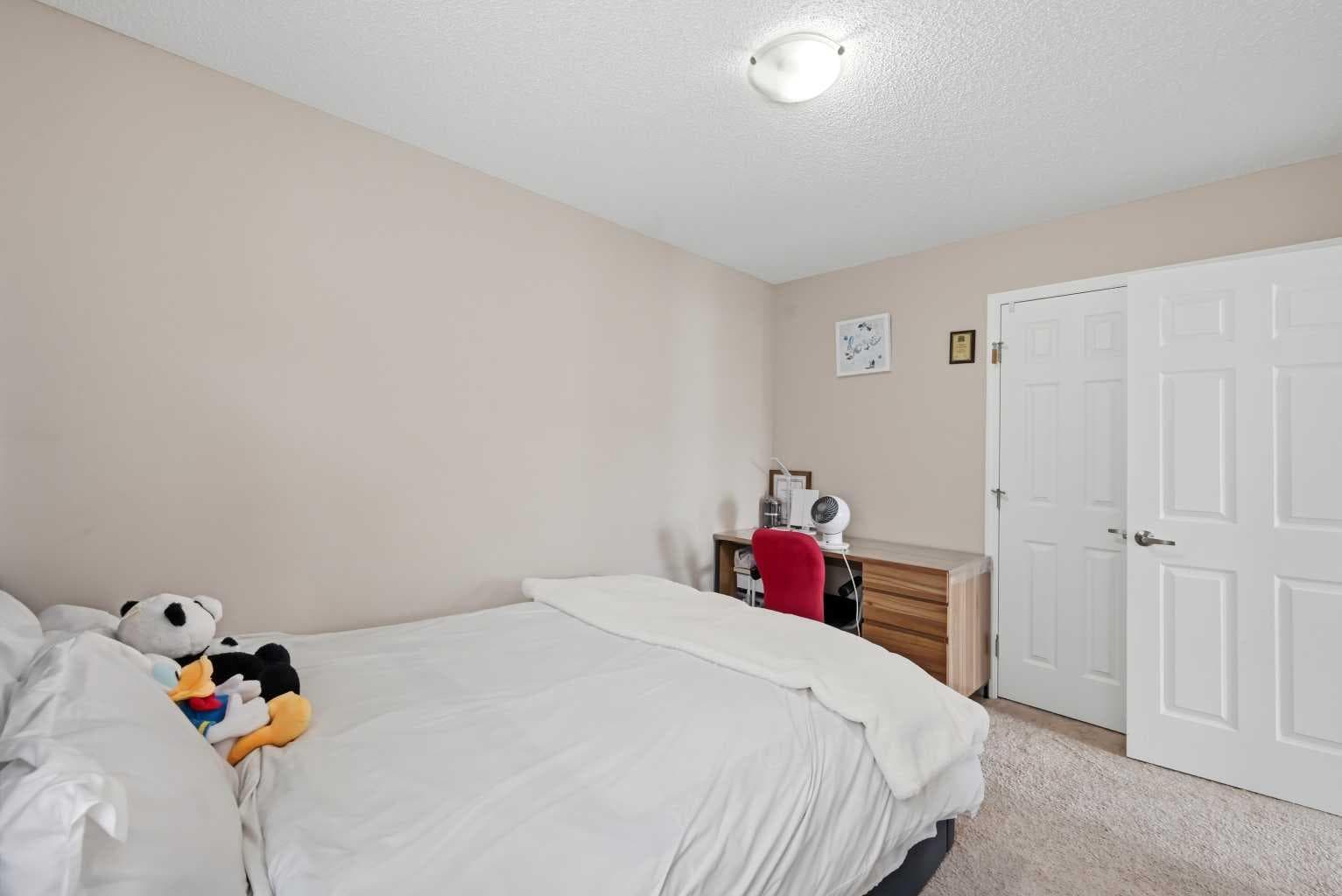146 Windwood Grove SW