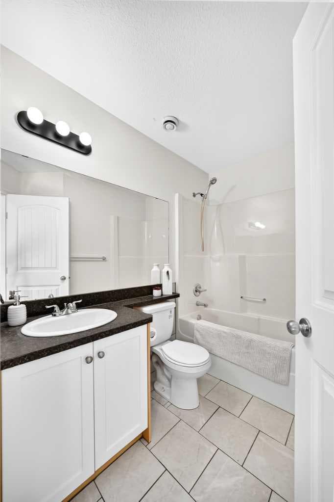 203, 70 Panatella Landing NW