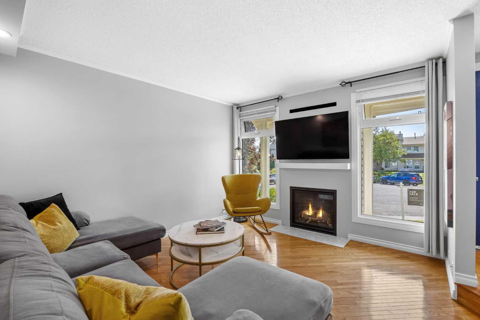75 Woodhill Court SW