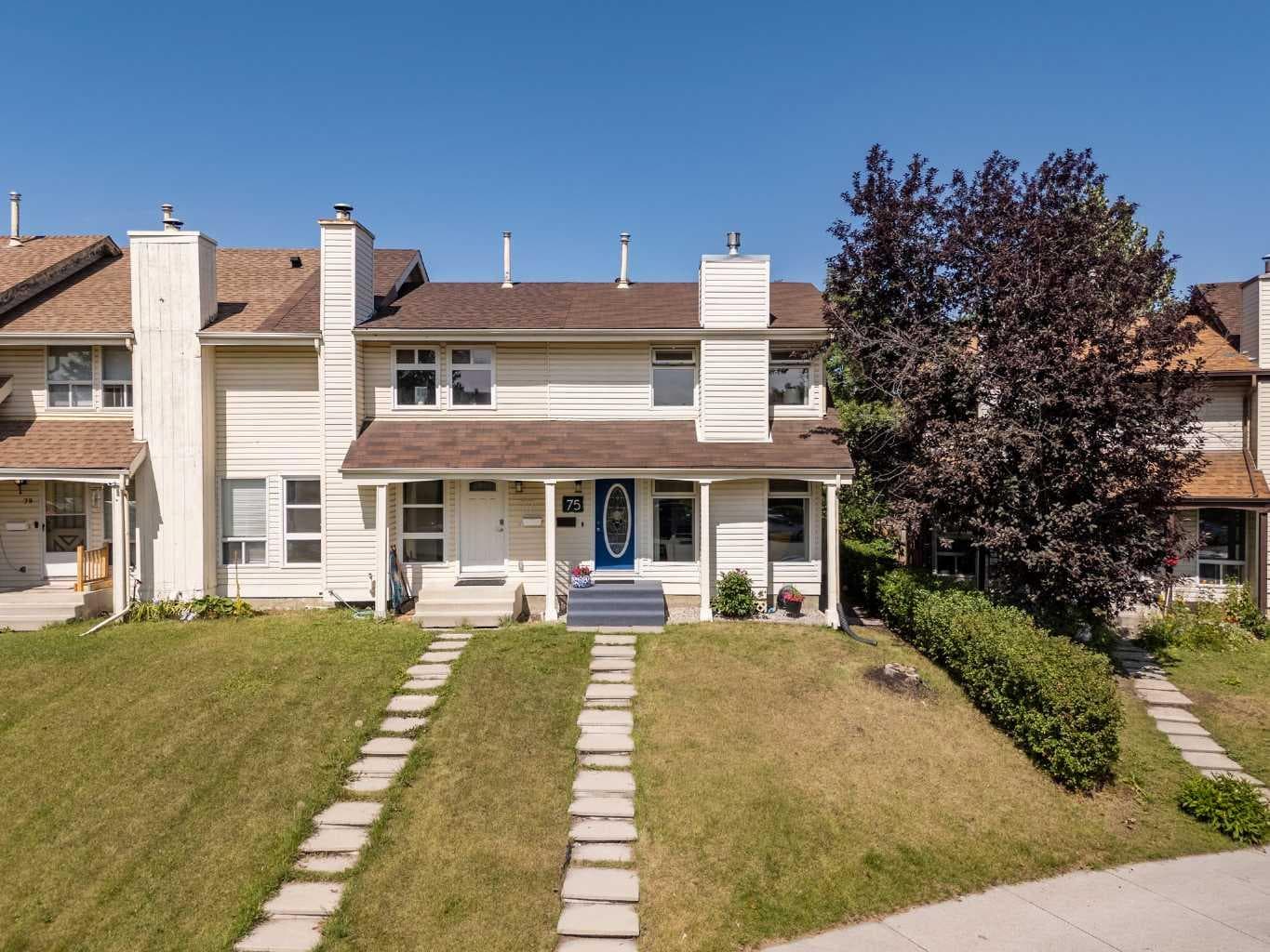 75 Woodhill Court SW