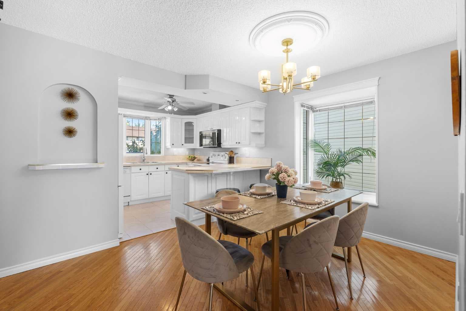 75 Woodhill Court SW