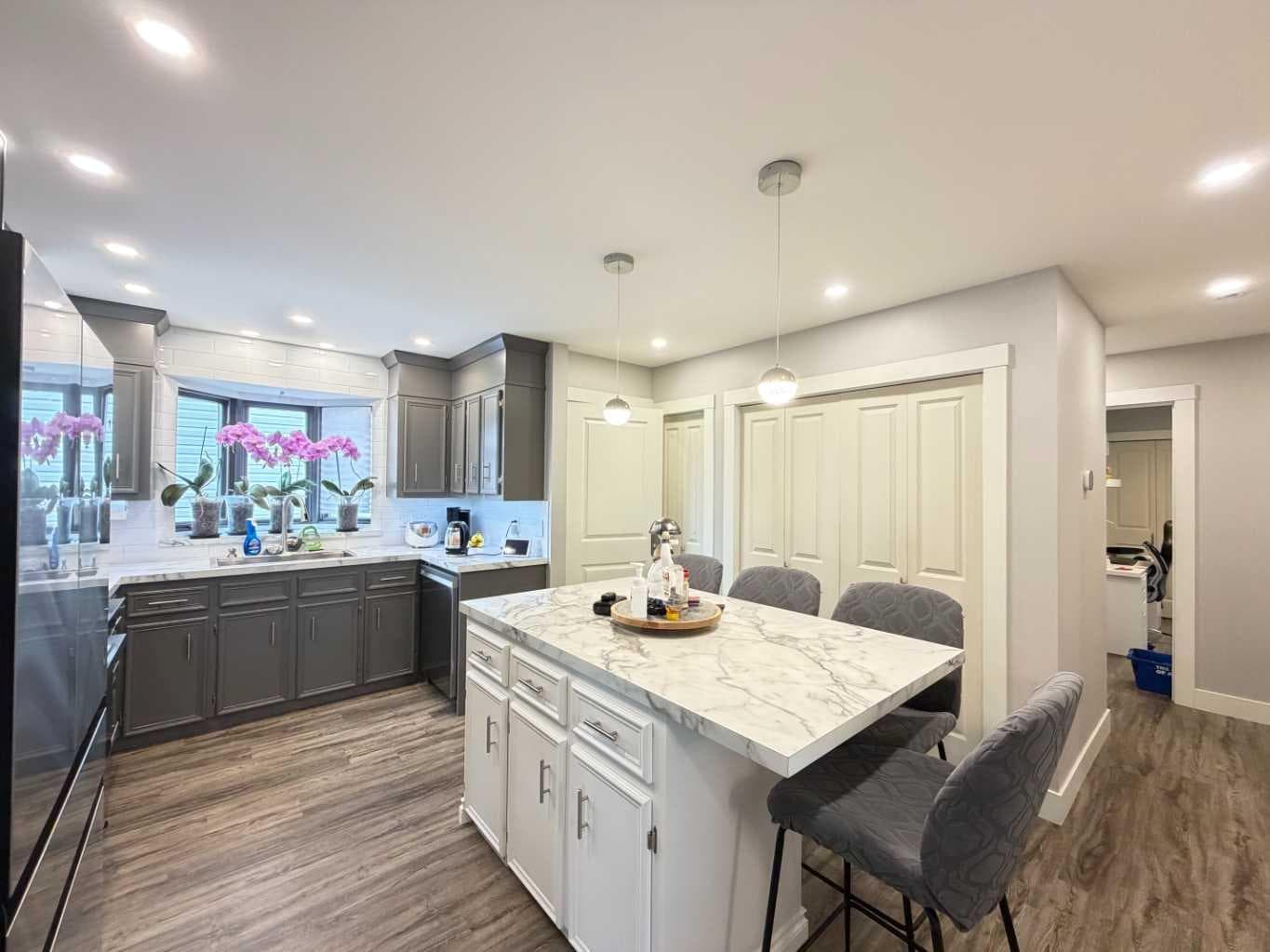 151 Sandstone Place NW